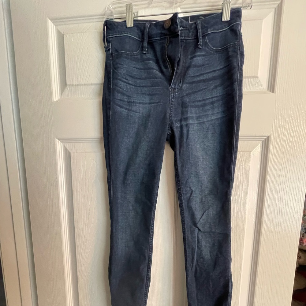 Hollister high rise, dark skinny jeans
